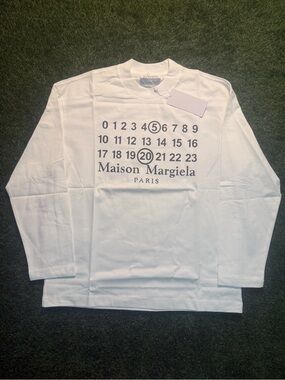 Maison Martin Margiela White Long-Sleeve Graphic Tee RUN ONE SIZE SMALL